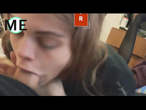 ❤️ Bo'g'iz bo'shlig'i, yirtilgan külotlu çoraplar va yirtilgan poshnalar bilan tanishish yoqimli Super pornoda pornoda uz.analizatorkrovi.ru ﹏